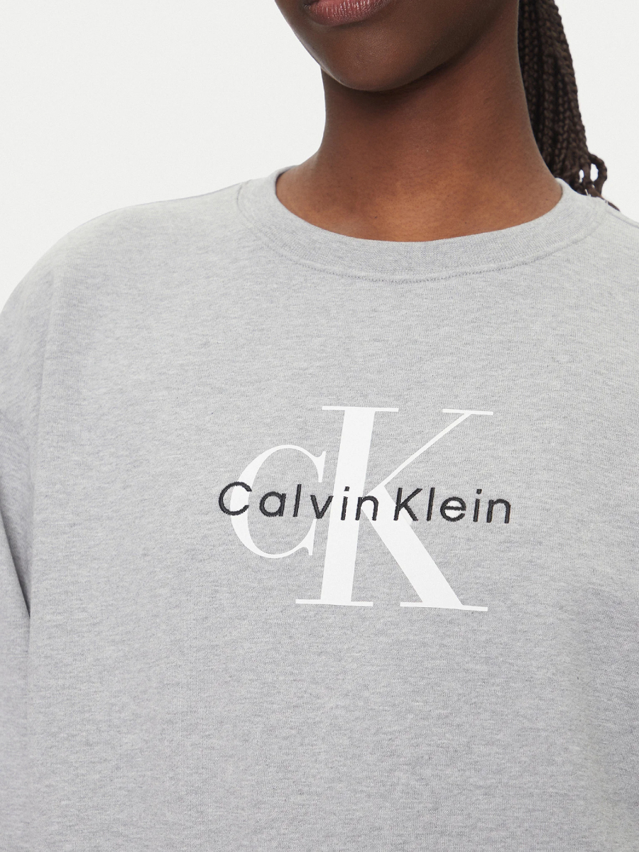 detail Calvin Klein dámska šedá mikina