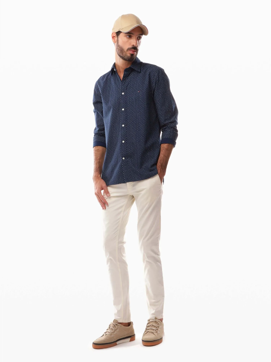 detail Tommy Hilfiger pánska tmavo modrá košeľa