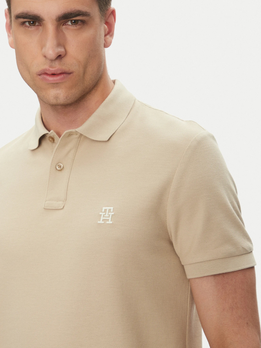 detail Tommy Hilfiger pánske béžové polo tričko