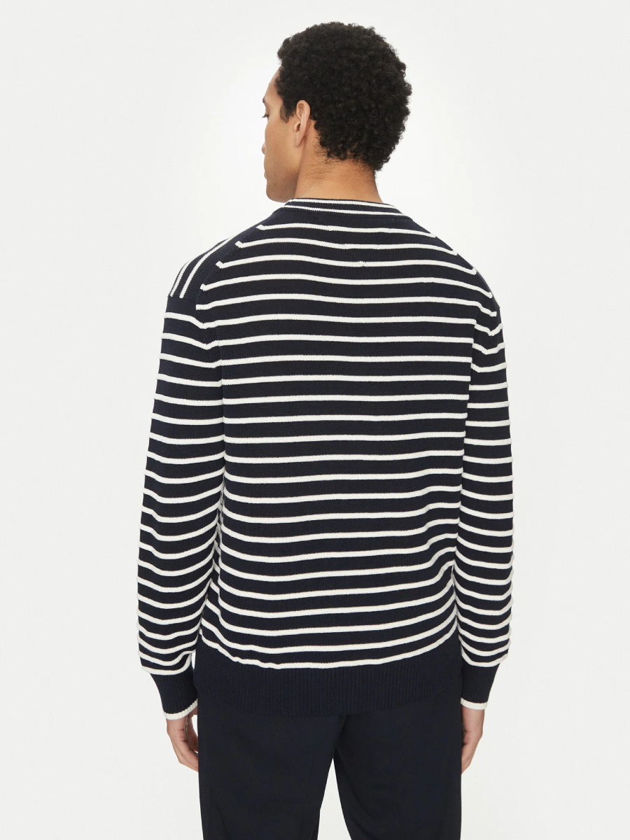detail Tommy Hilfiger pánsky pruhovaný sveter