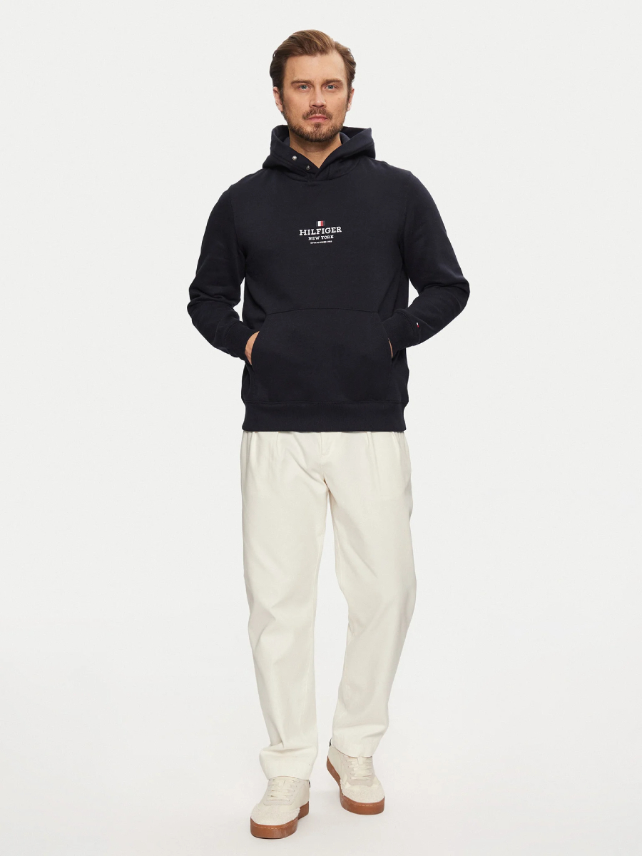 detail Tommy Hilfiger pánska tmavo modrá mikina