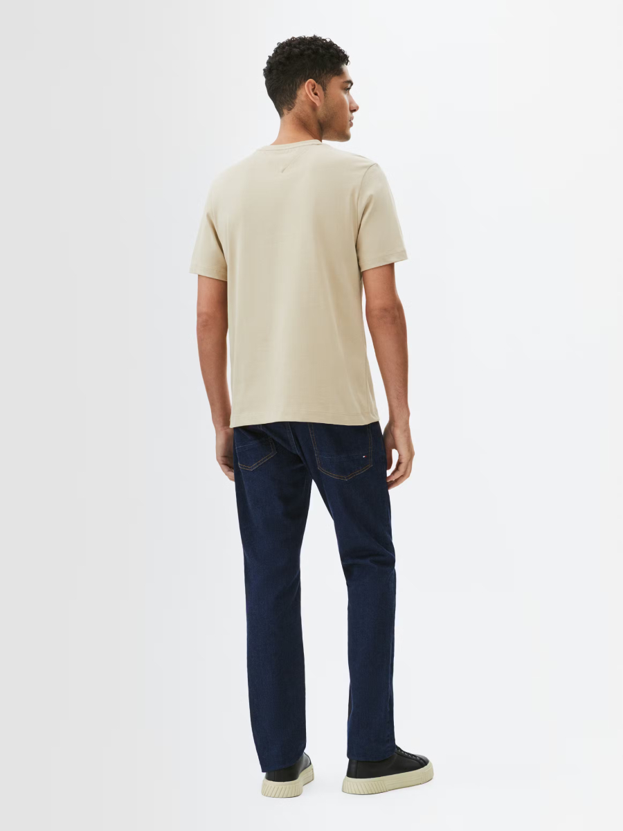 detail Tommy Hilfiger pánske béžové tričko