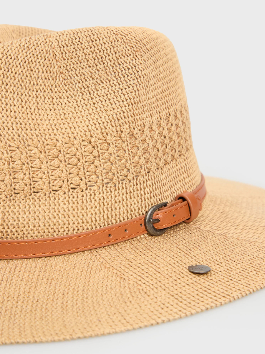 detail Pepe Jeans dámsky béžový klobúk