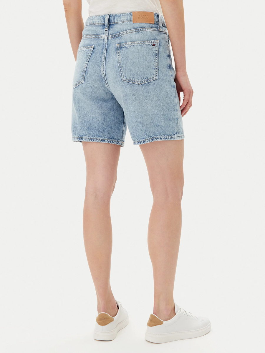 detail Tommy Hilfiger dámske modré džínsové šortky