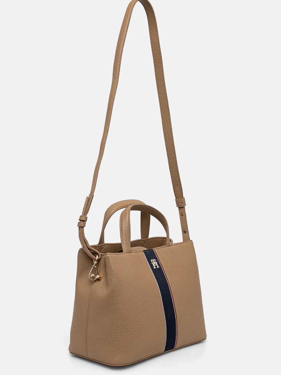 detail Tommy Hilfiger dámska béžová kabelka