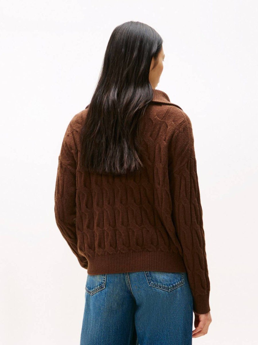 detail Tommy Hilfiger dámsky vlnený sveter