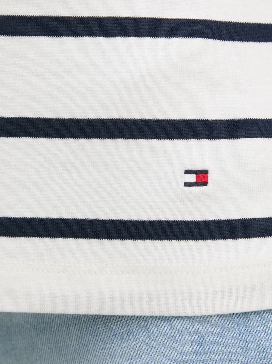 detail Tommy Hilfiger dámske pruhované tričko