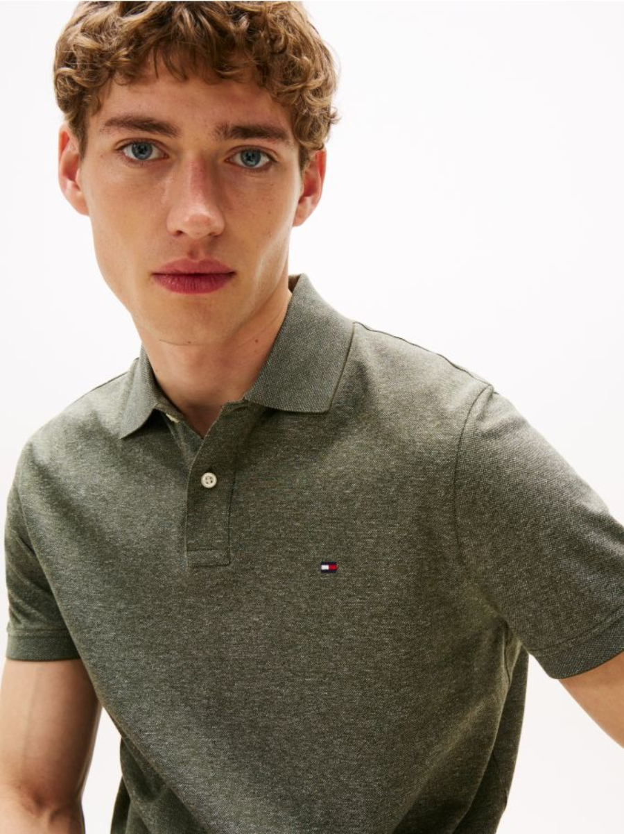 detail Tommy Hilfiger pánske zelené polo tričko