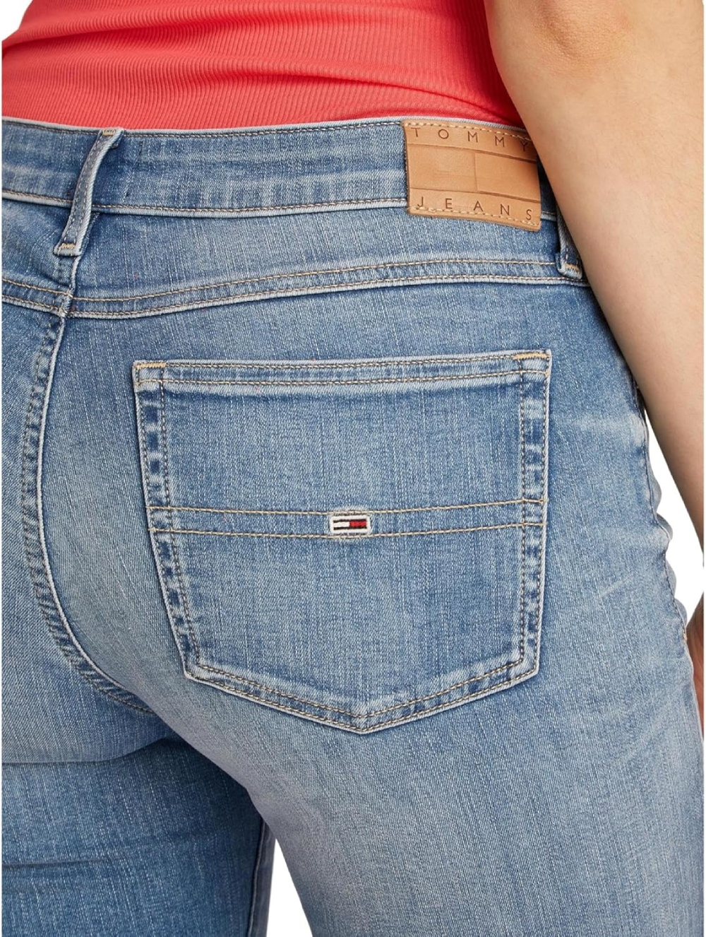 detail Tommy Hilfiger dámske džínsy