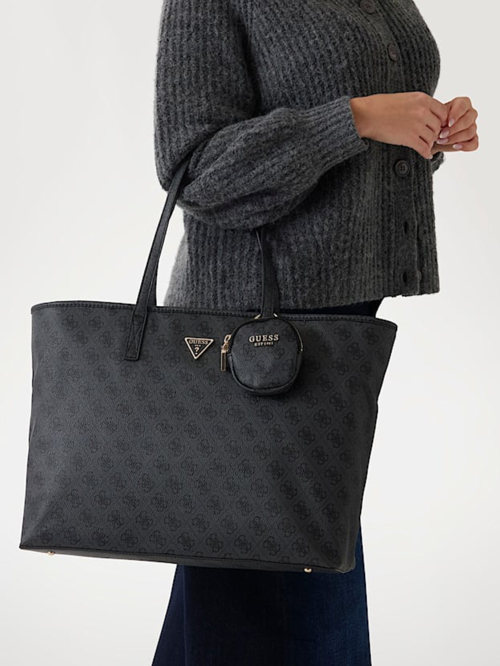 detail Guess dámska šedá kabelka