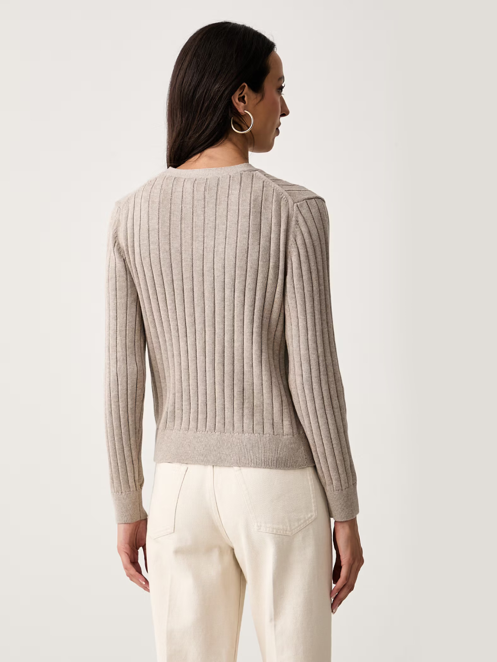 detail Calvin Klein dámsky béžový kardigán