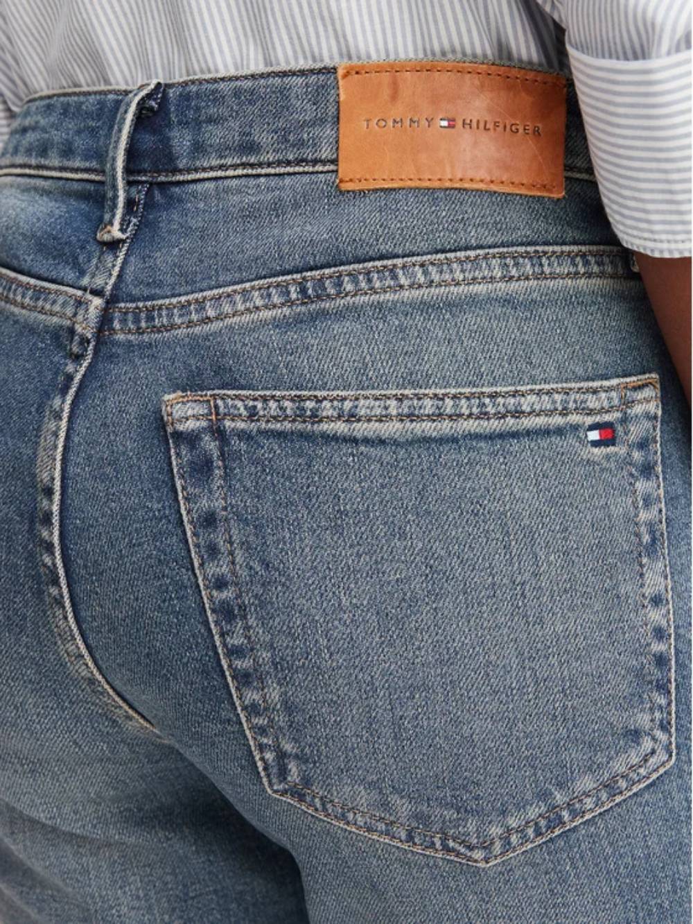 detail Tommy Hilfiger dámske modré džínsy