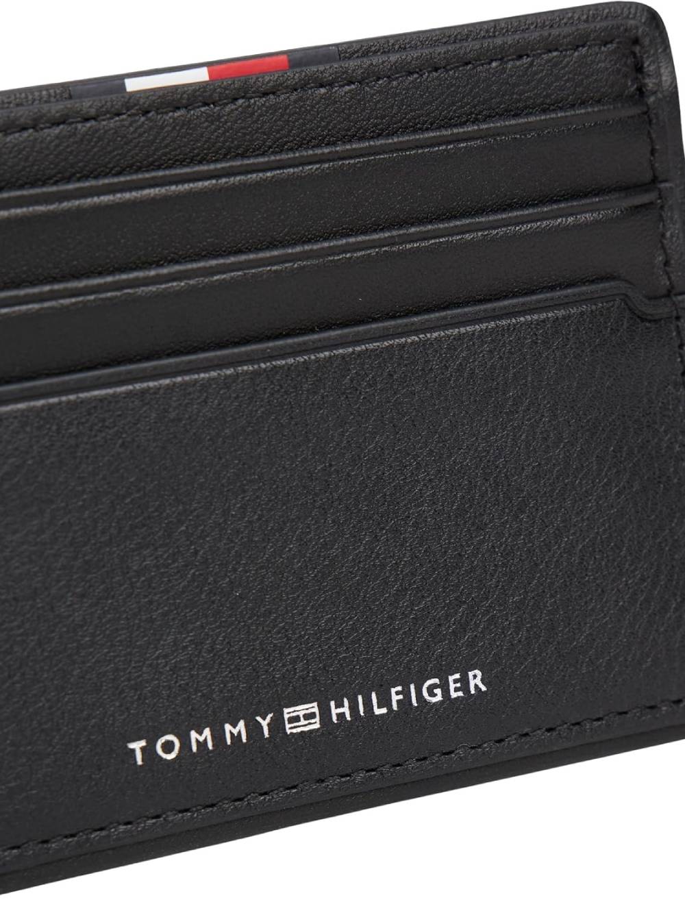 detail Tommy Hilfiger pánske čierne puzdro