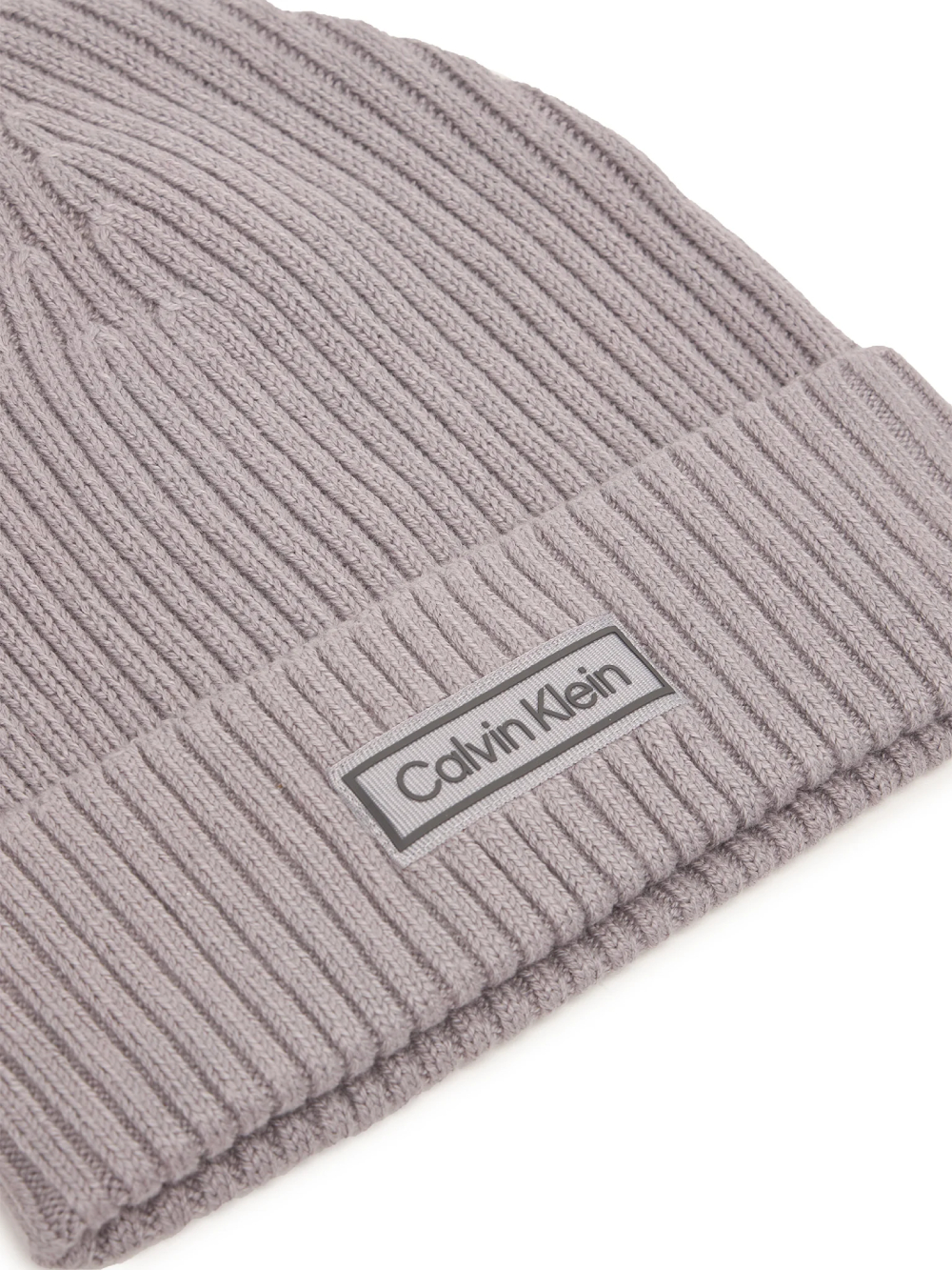 detail Calvin Klein dámska šedá čiapka