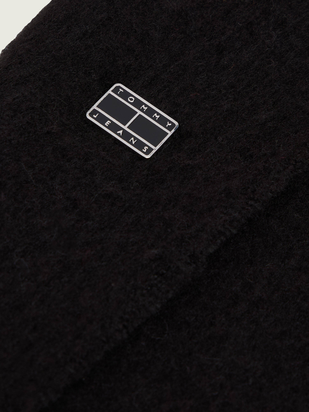 detail Tommy Jeans dámsky čierna šál