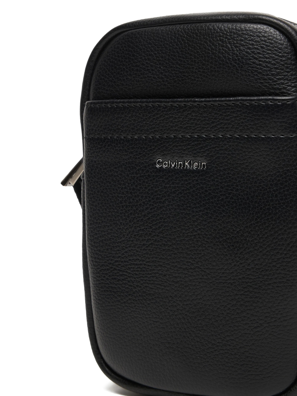 detail Calvin Klein pánska čierna taška