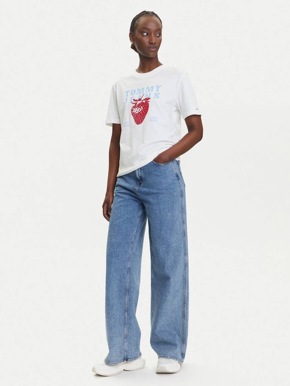 detail Tommy Jeans dámske krémové tričko