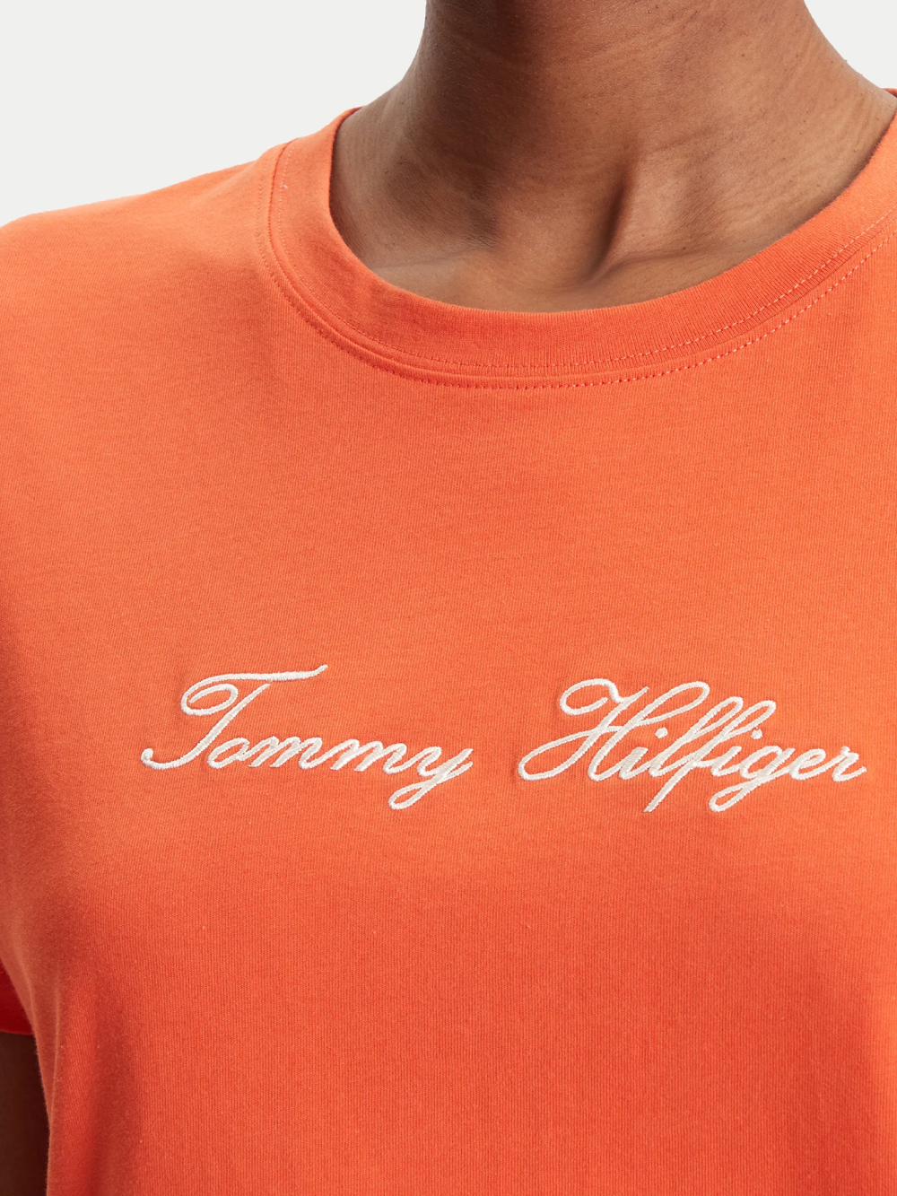 detail Tommy Hilfiger dámske oranžové tričko