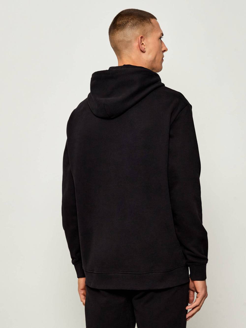 detail TJM REG RWB FLAG HOODIE EXT