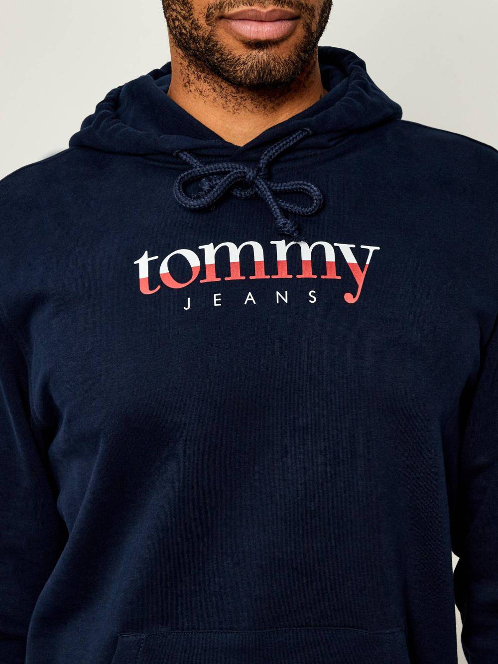 detail TJM REG DNA HOODIE EXT