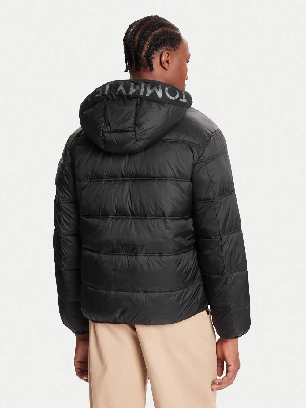 detail TJM HOODED LOGO PUFFER EXT