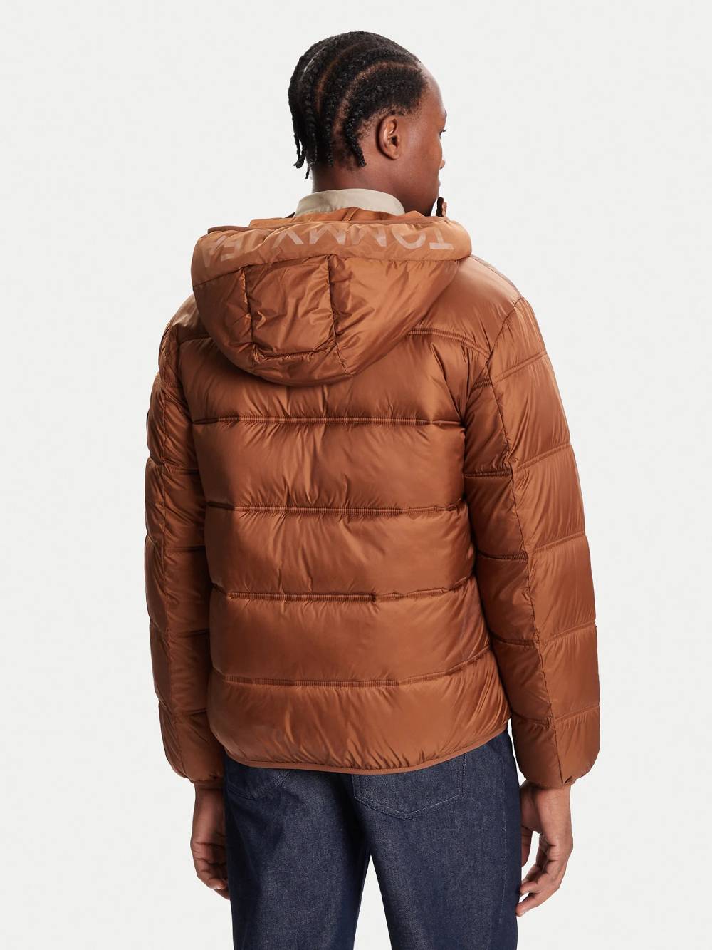 detail TJM HOODED LOGO PUFFER EXT