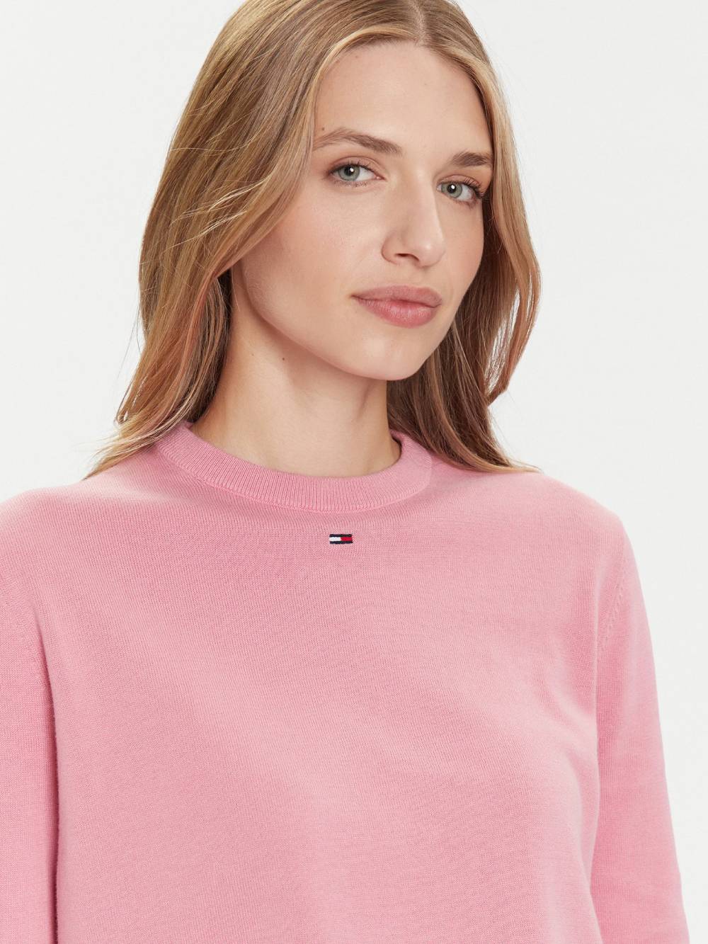 detail TJW ESSENTIAL CREW SWEATER EXT