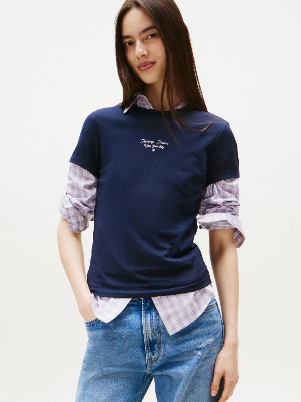 detail TJW SLIM ESS LOGO 1 TEE EXT