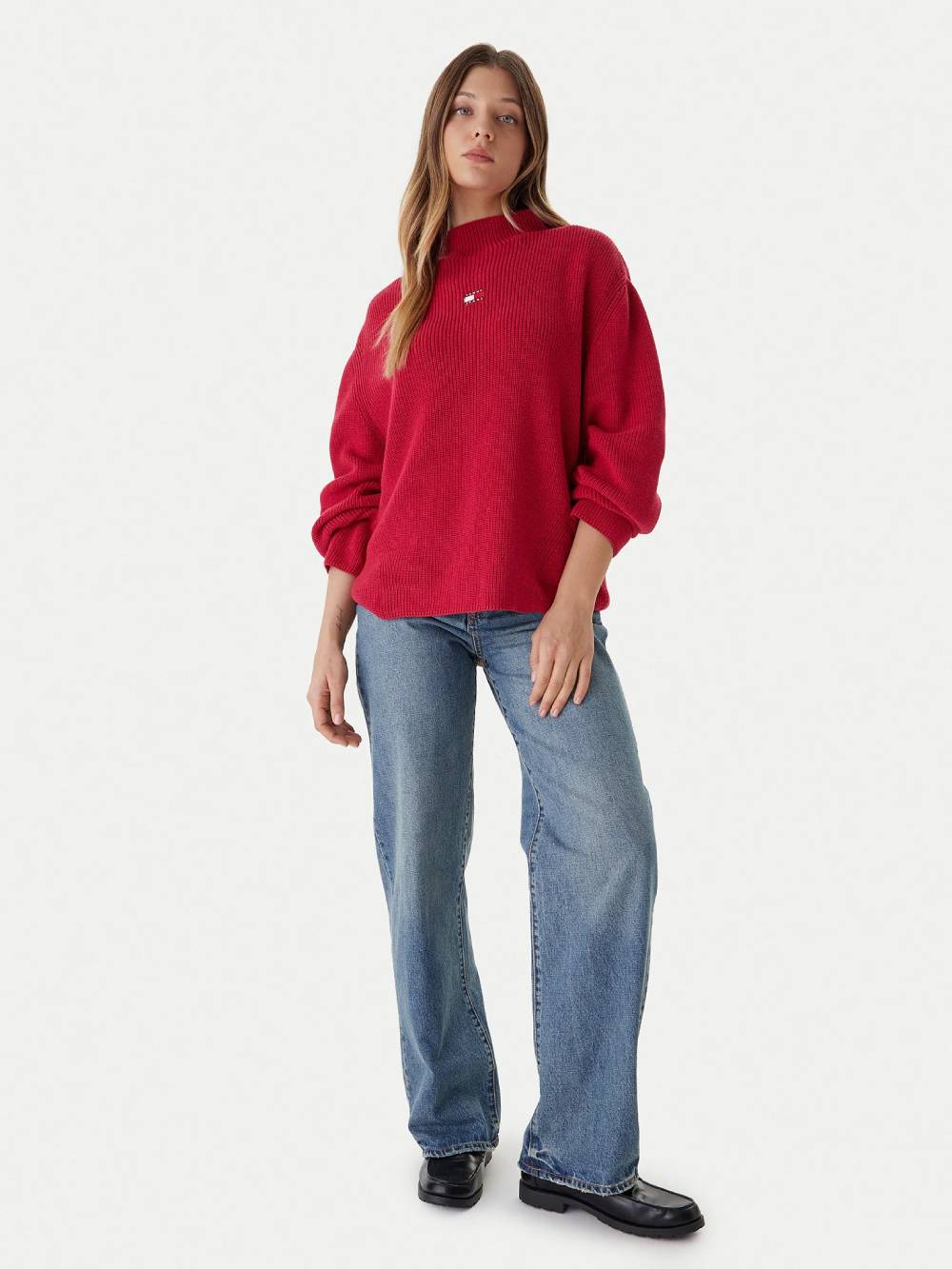 detail Tommy Jeans dámsky ružový sveter