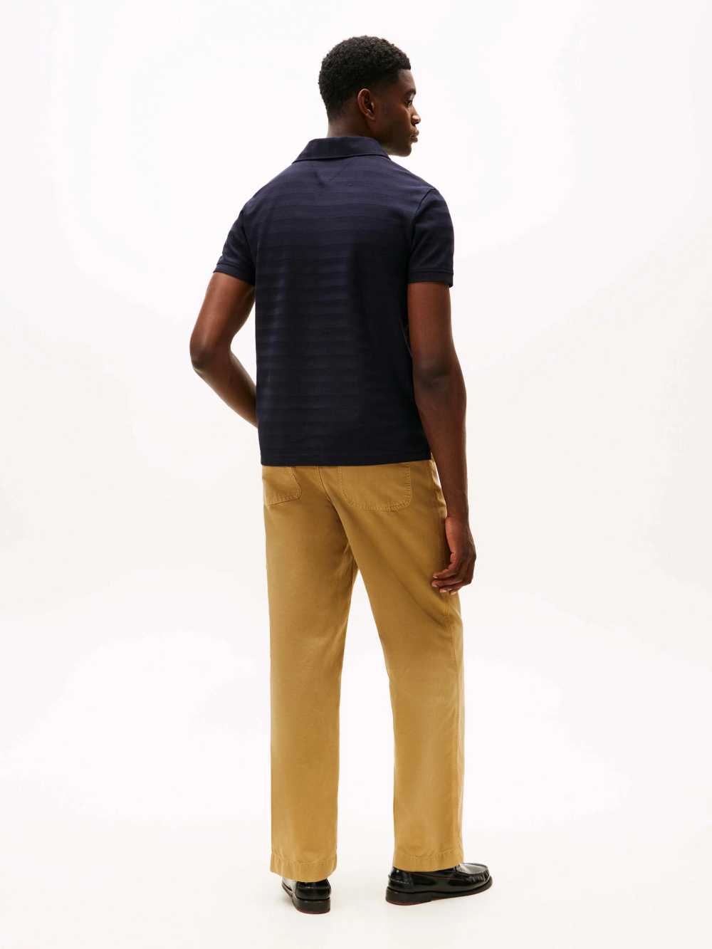 detail Tommy Hilfiger pánske tmavo modré polo tričko