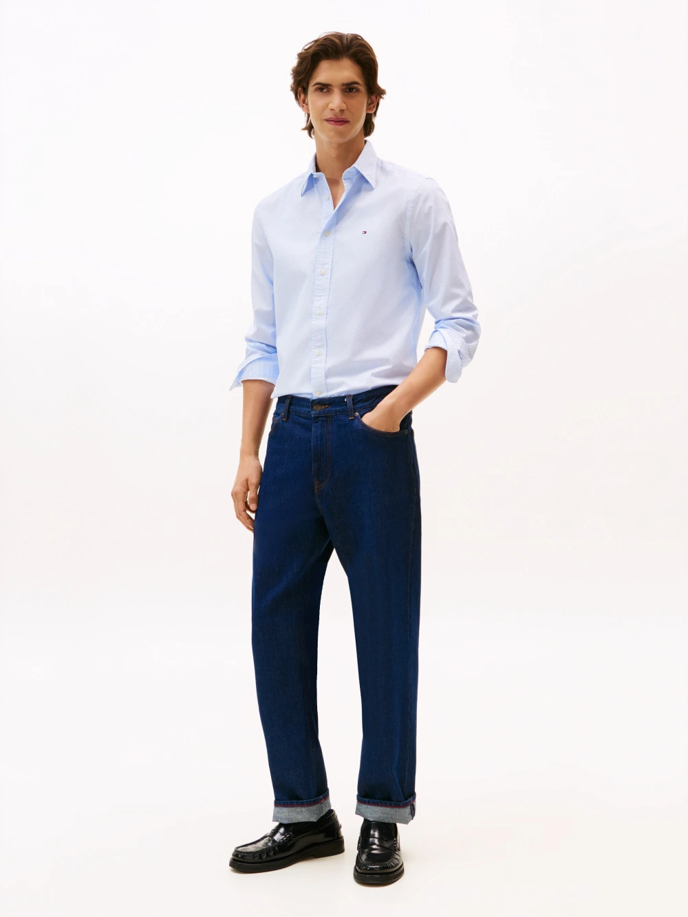 detail Tommy Hilfiger pánska svetlo modrá košeľa