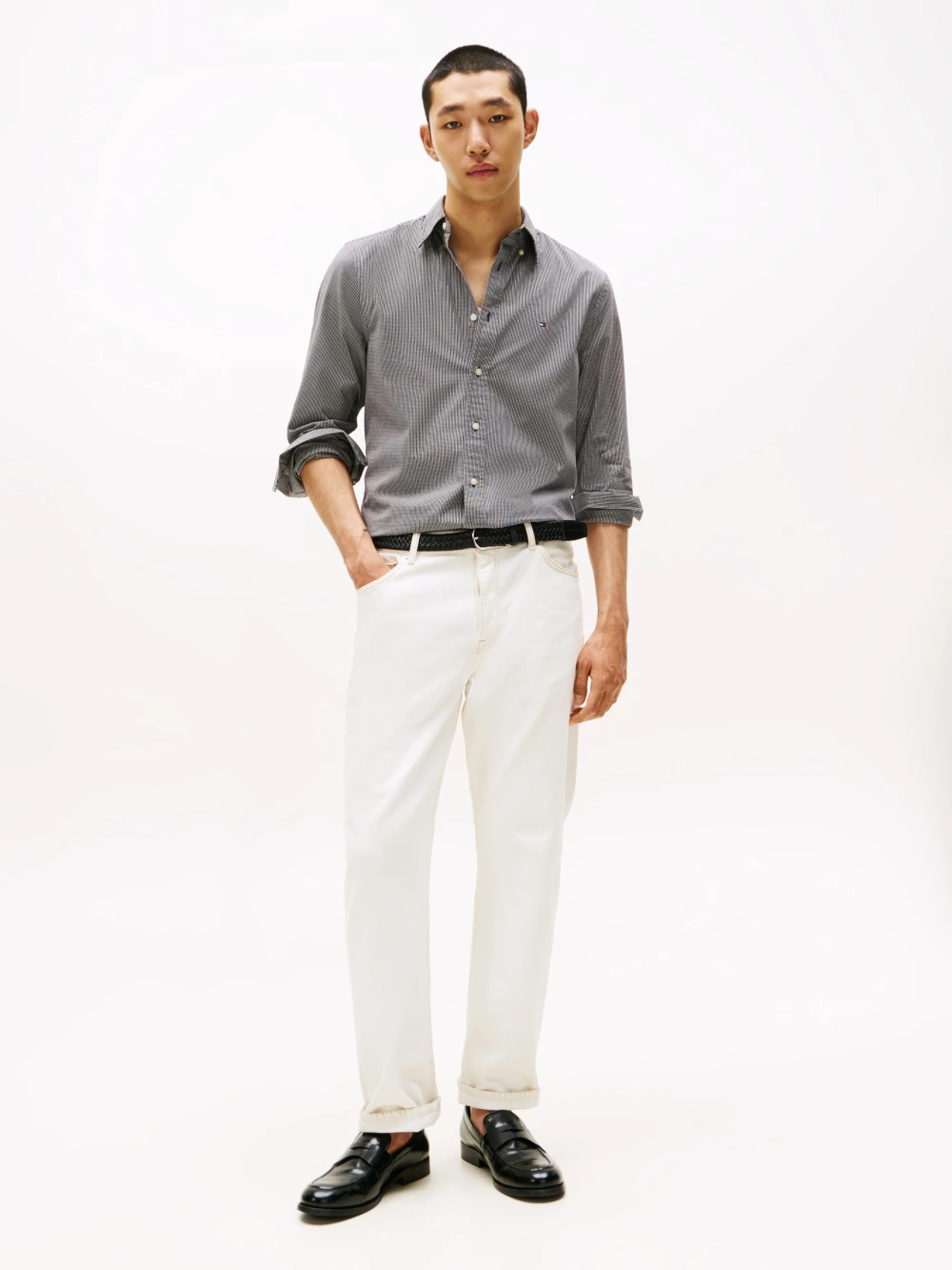 detail Tommy Hilfiger pánska šedá košeľa