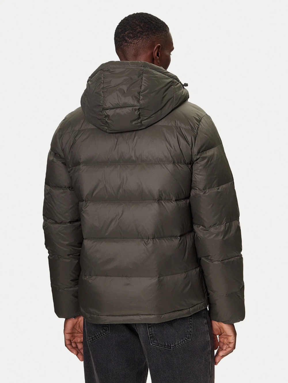 detail Calvin Klein pánska khaki bunda