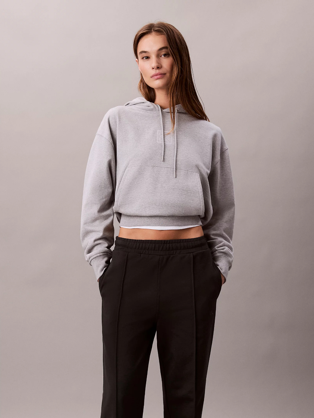 detail Calvin Klein dámske čierne tepláky