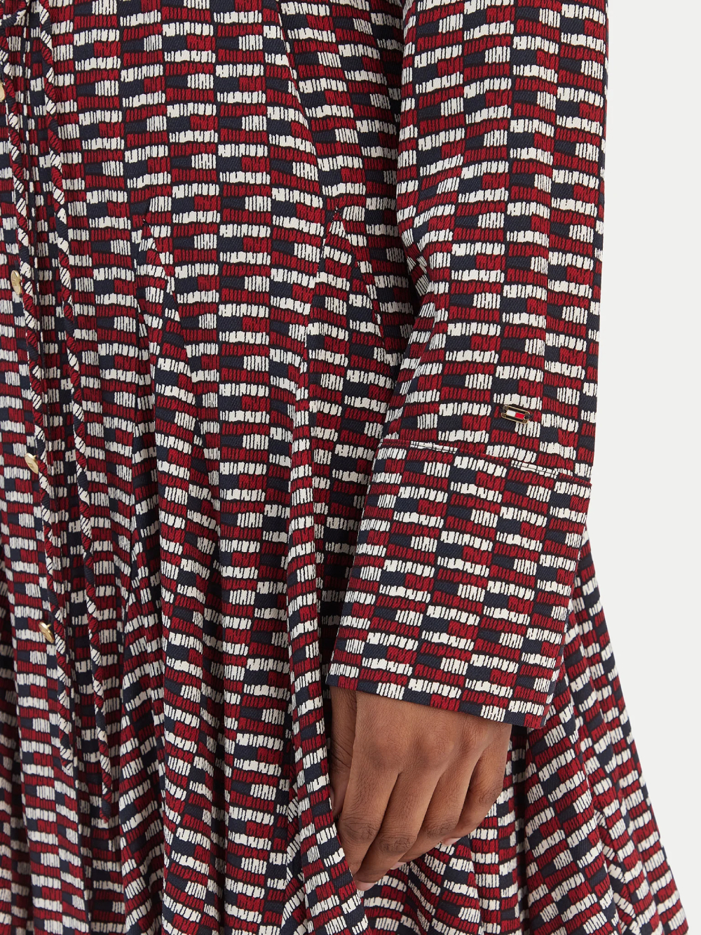 detail Tommy Hilfiger dámske farebné šaty