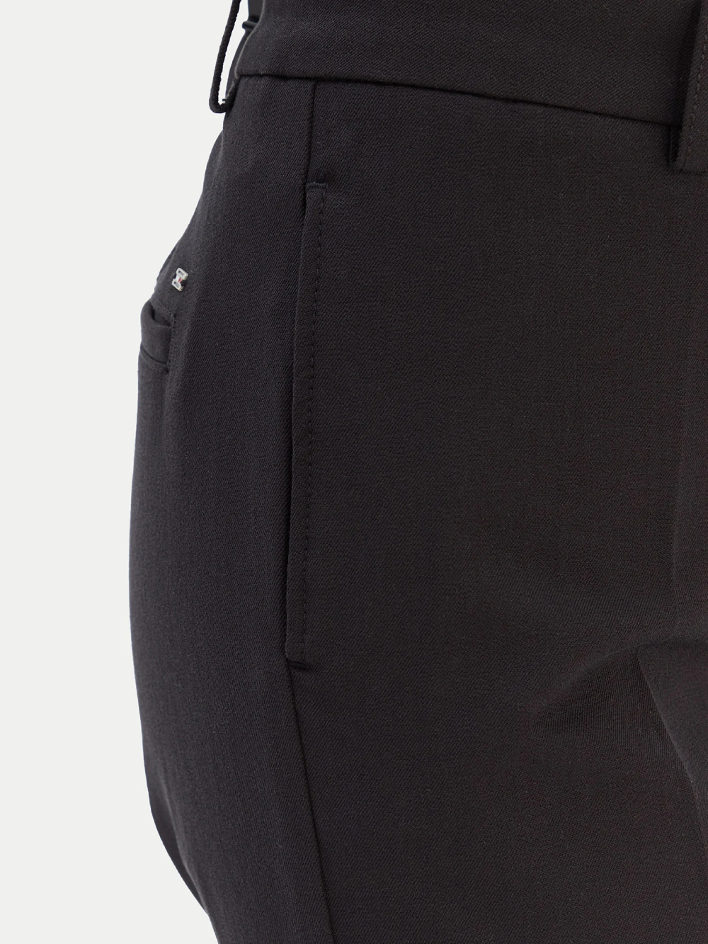 detail Tommy Hilfiger dámske čierne nohavice