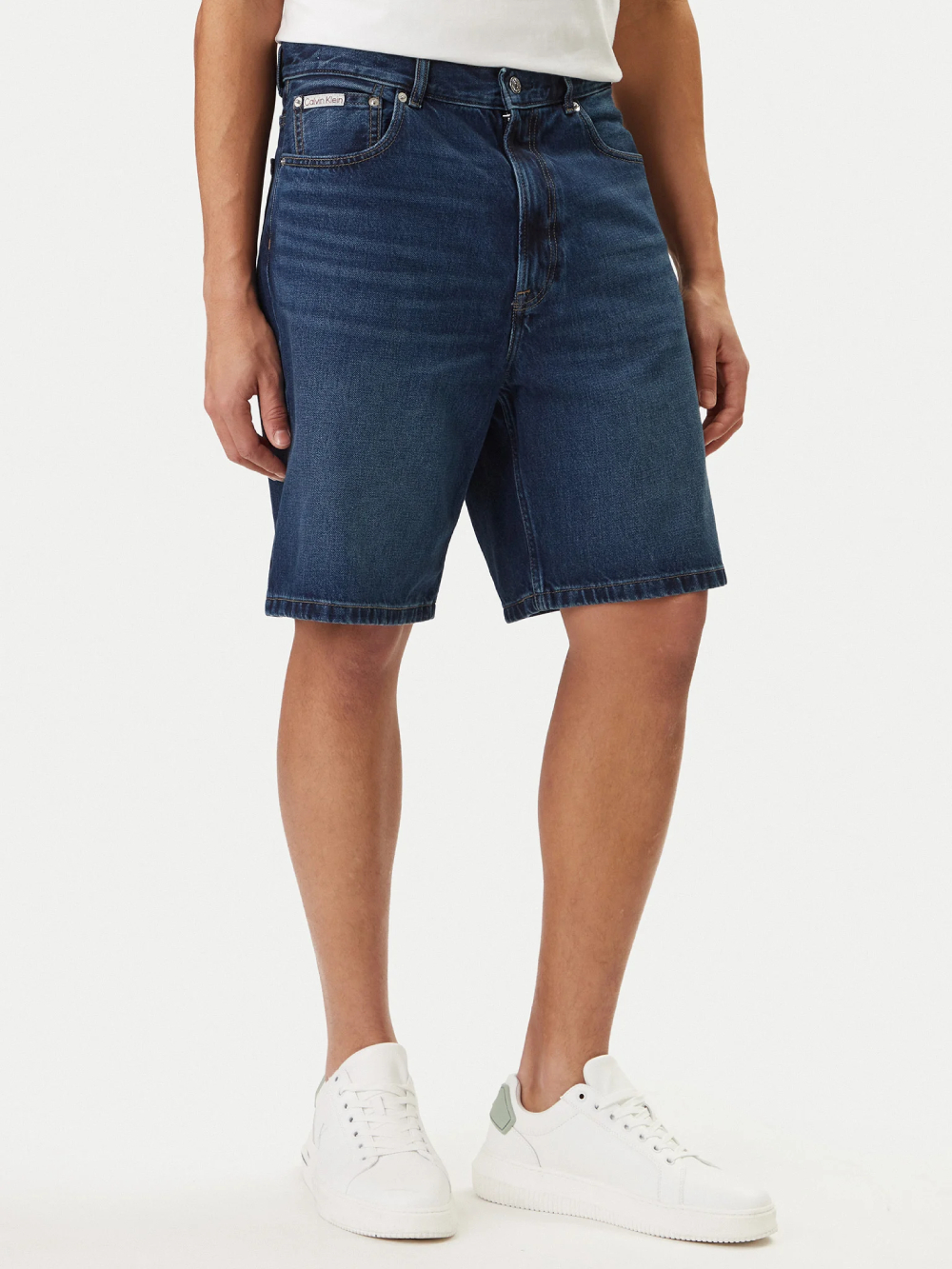 detail Calvin Klein pánske modré džínsové šortky