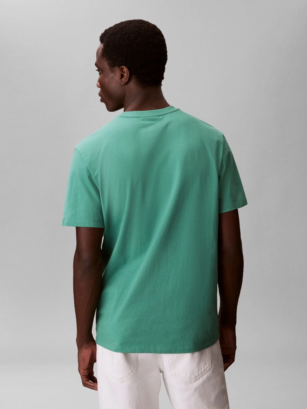 detail Calvin Klein pánske zelené tričko