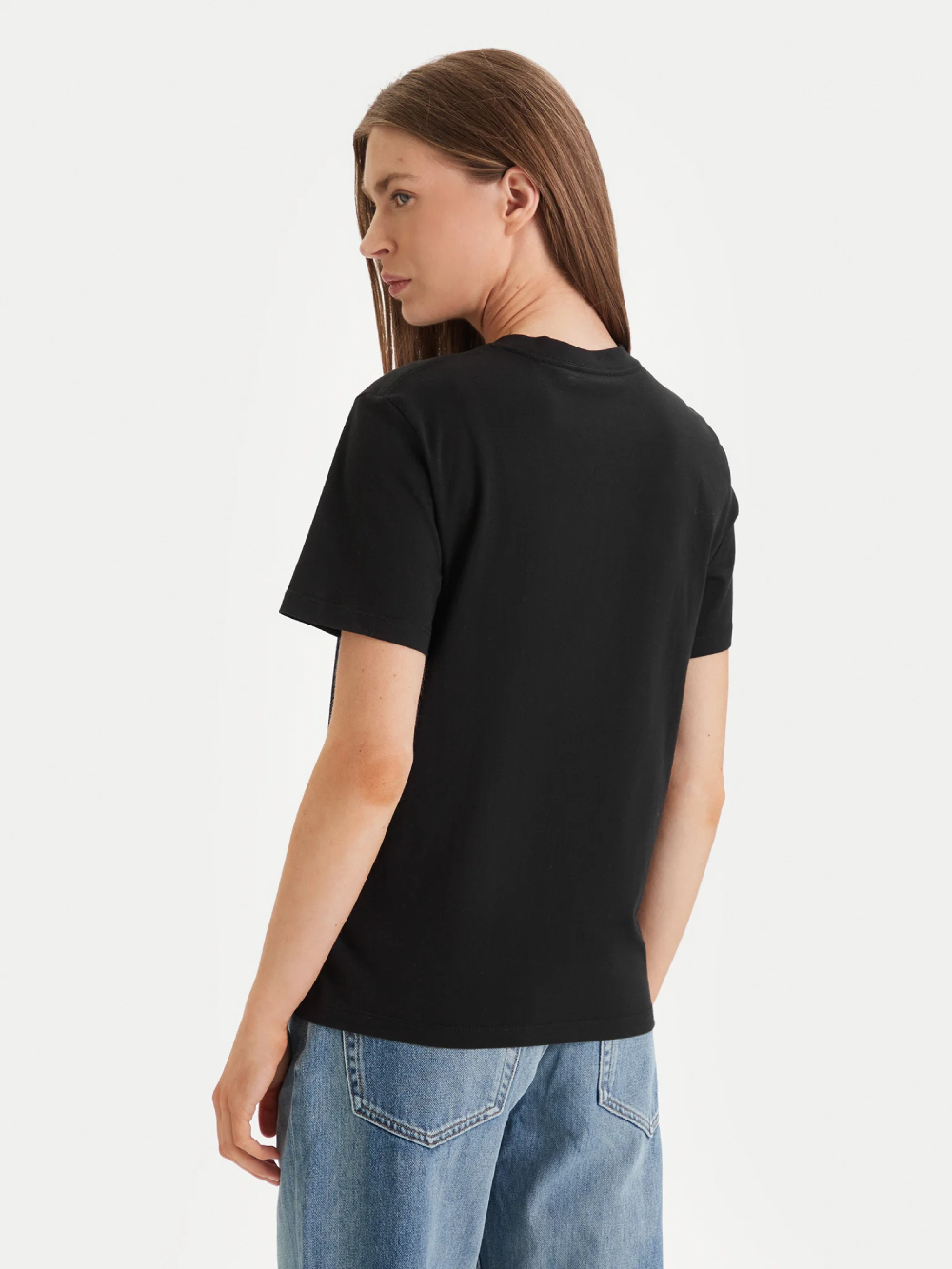 detail Calvin Klein dámske čierne tričko