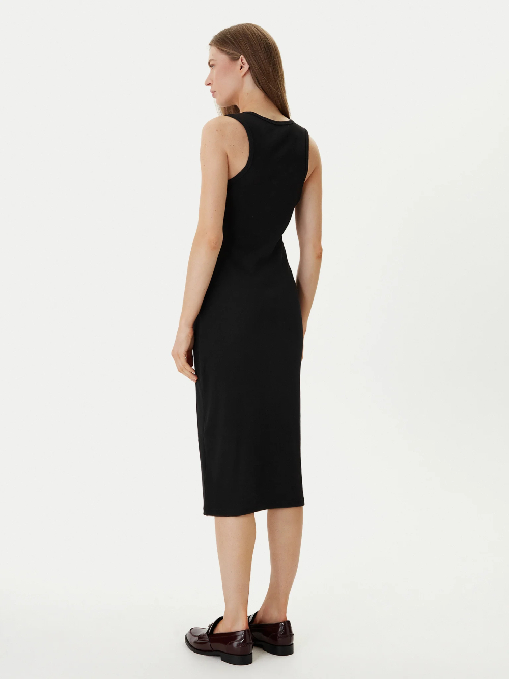 detail Calvin Klein dámske čierne šaty