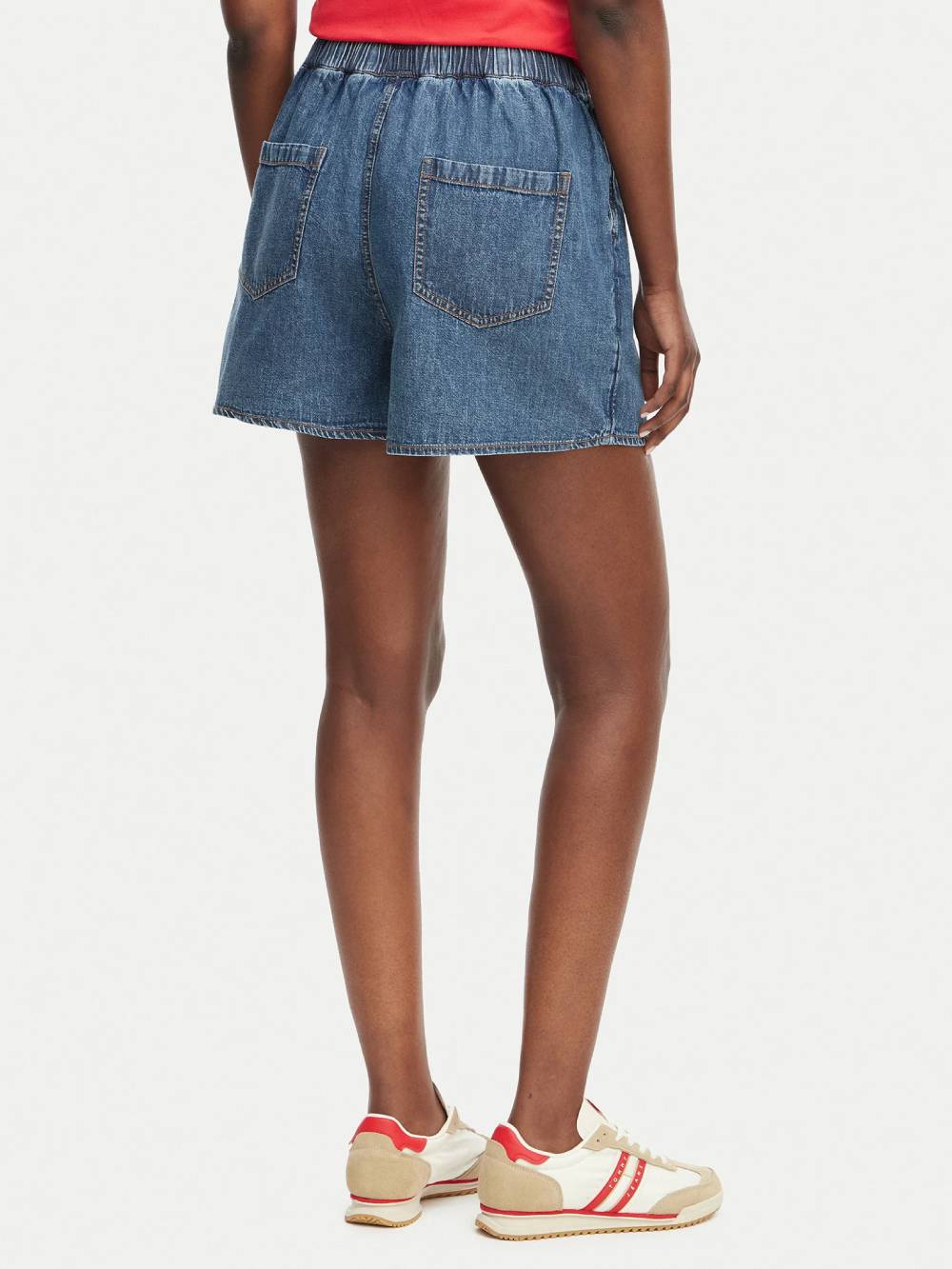 detail Tommy Jeans dámske džínsové šortky