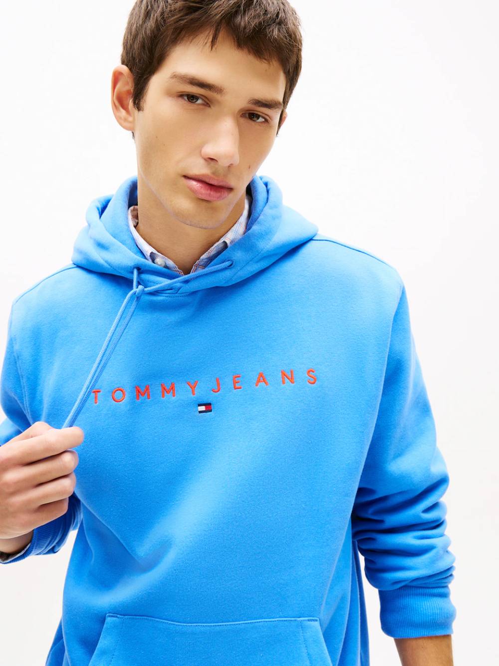 detail Tommy Jeans pánska modrá mikina