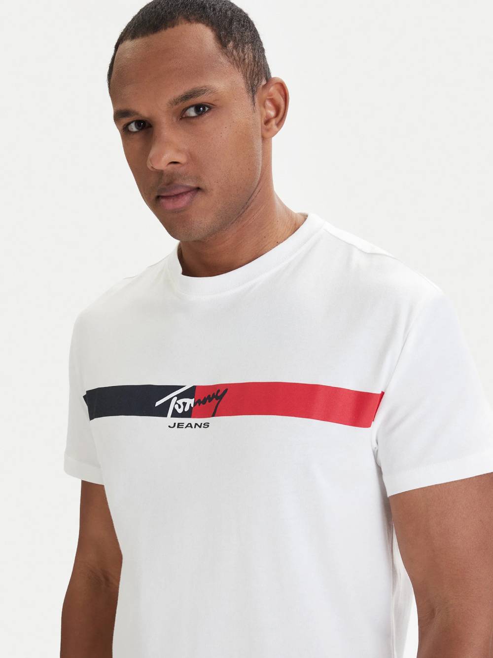 detail Tommy Jeans pánske biele tričko