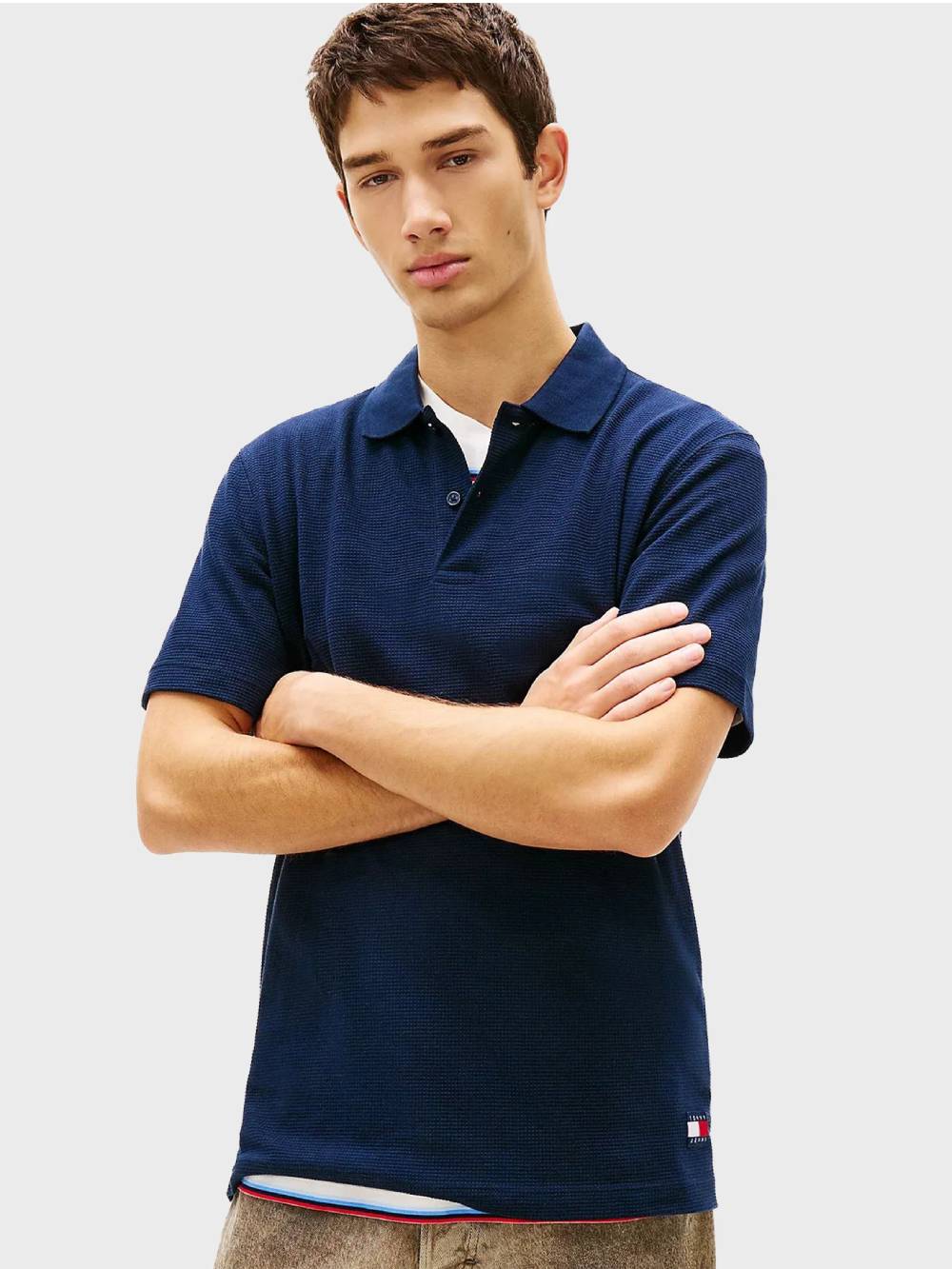 detail Tommy Jeans pánske modré polo tričko