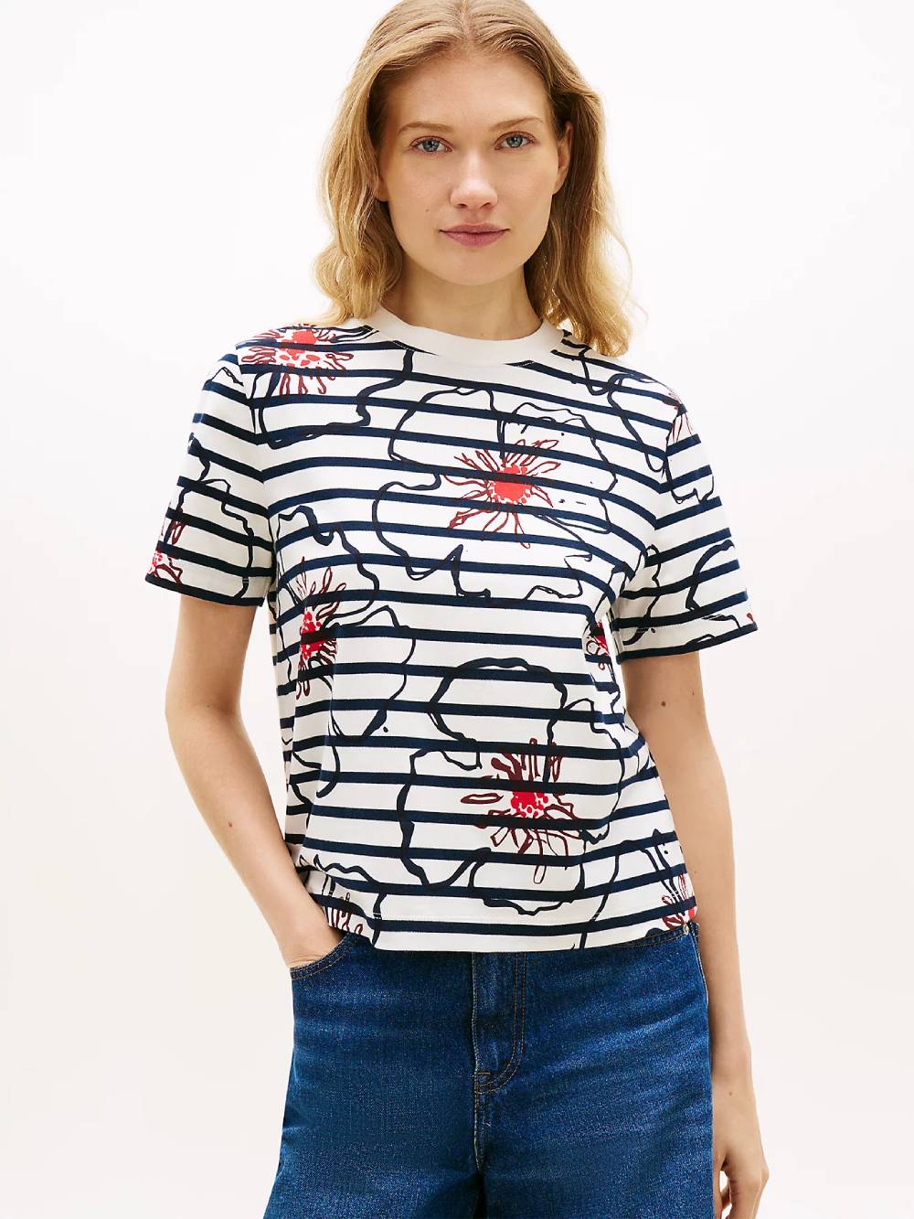 detail Tommy Hilfiger dámske kvetované tričko