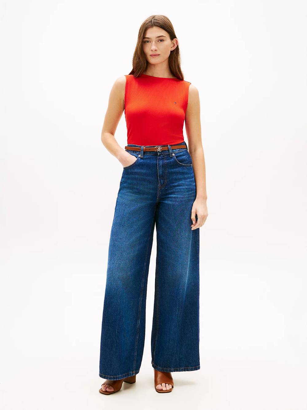 detail Tommy Hilfiger dámske červené tielko