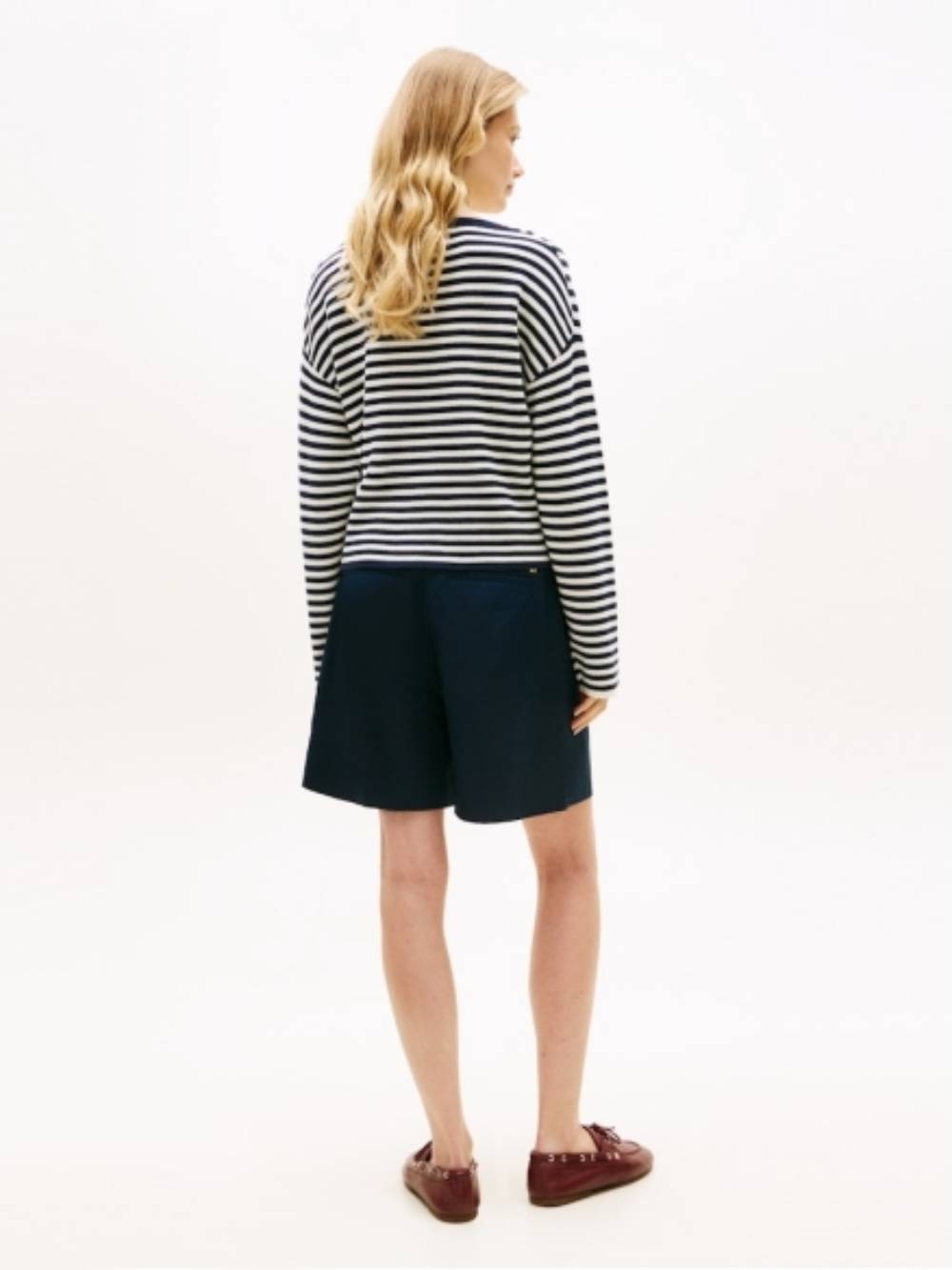 detail Tommy Hilfiger dámsky pruhovaný sveter