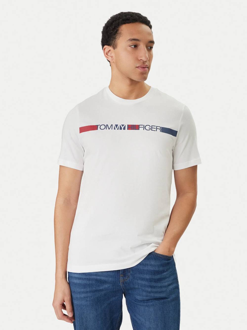 detail Tommy Hilfiger pánske biele tričko
