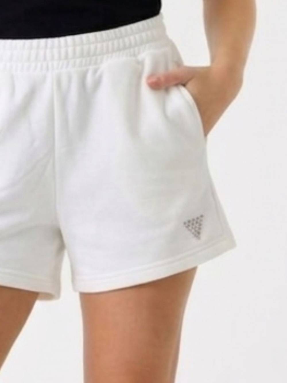 detail Guess dámske krémové šortky