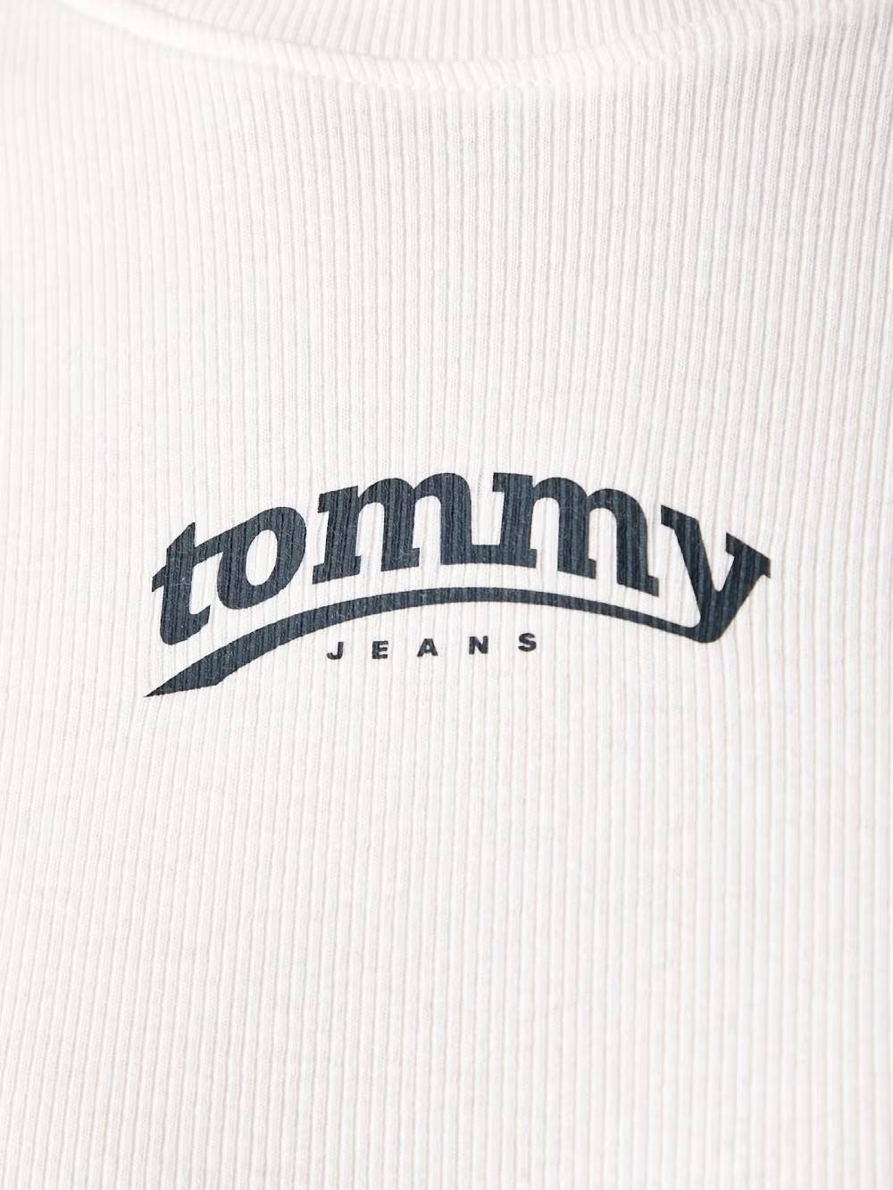 detail Tommy Jeans dámske biele tričko